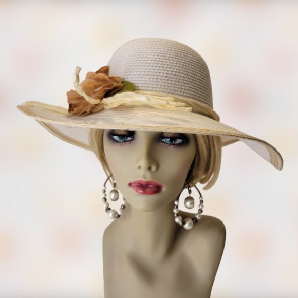 White Paper Straw Hat with Floral Embellish Wide Brim Sun Beach Hat main image 13